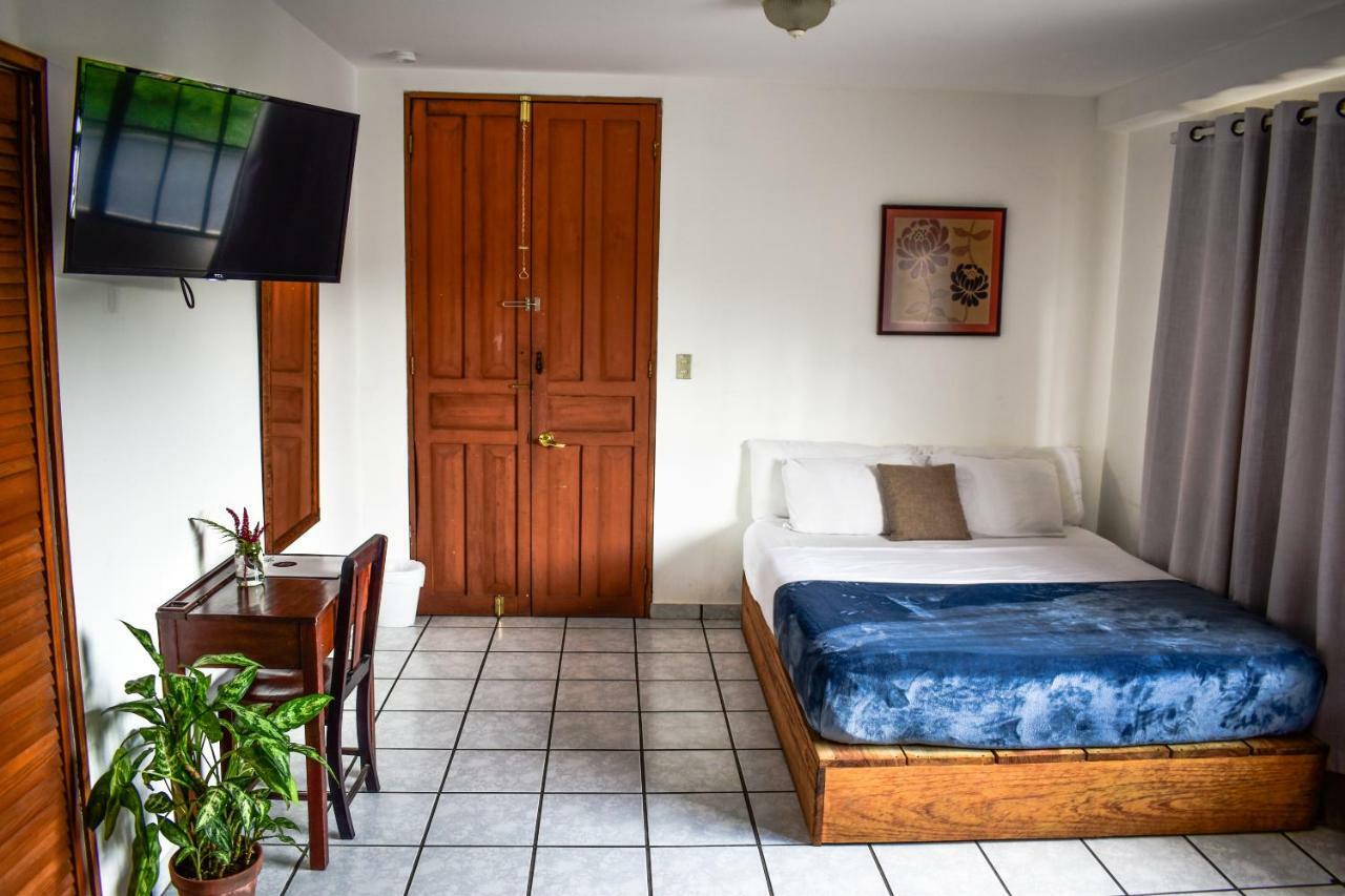 Cinco Hotel B&B San Salvador Exteriör bild